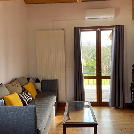 Апартаменты L'Etoile De Jor Eco-Loft, The 1Ste Floor Ecologically Renovated Apartment With Large Terras And Mesmerising Views *