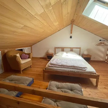 L'Etoile De Jor Eco-Loft, The 1Ste Floor Ecologically Renovated Apartment With Large Terras And Mesmerising Views Plazac